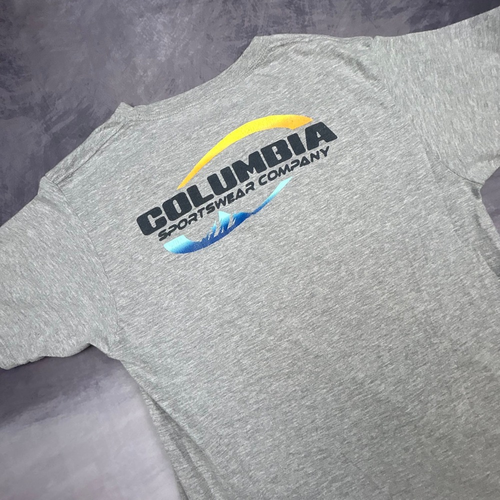 Columbia Sportswear Mens Medium Gray Graphic T-Shirt Vintage Y2K Gorpcore Skater - Picture 2 of 7
